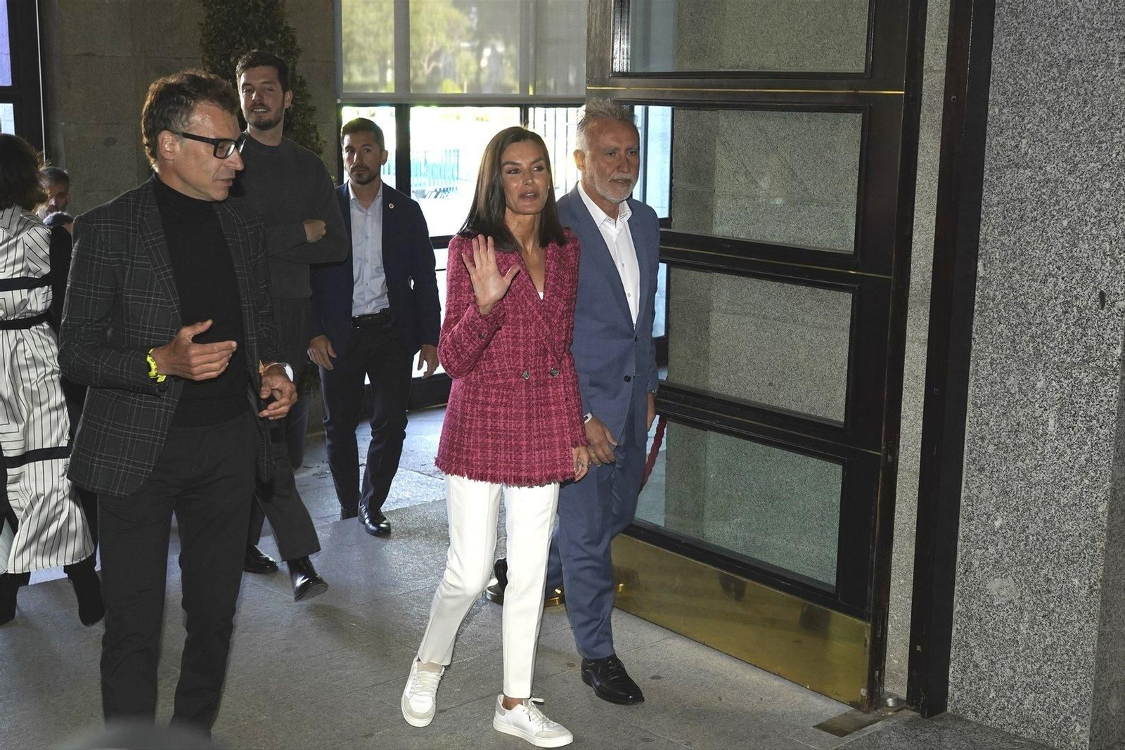La reina Letizia, en zapatillas. // E.P.