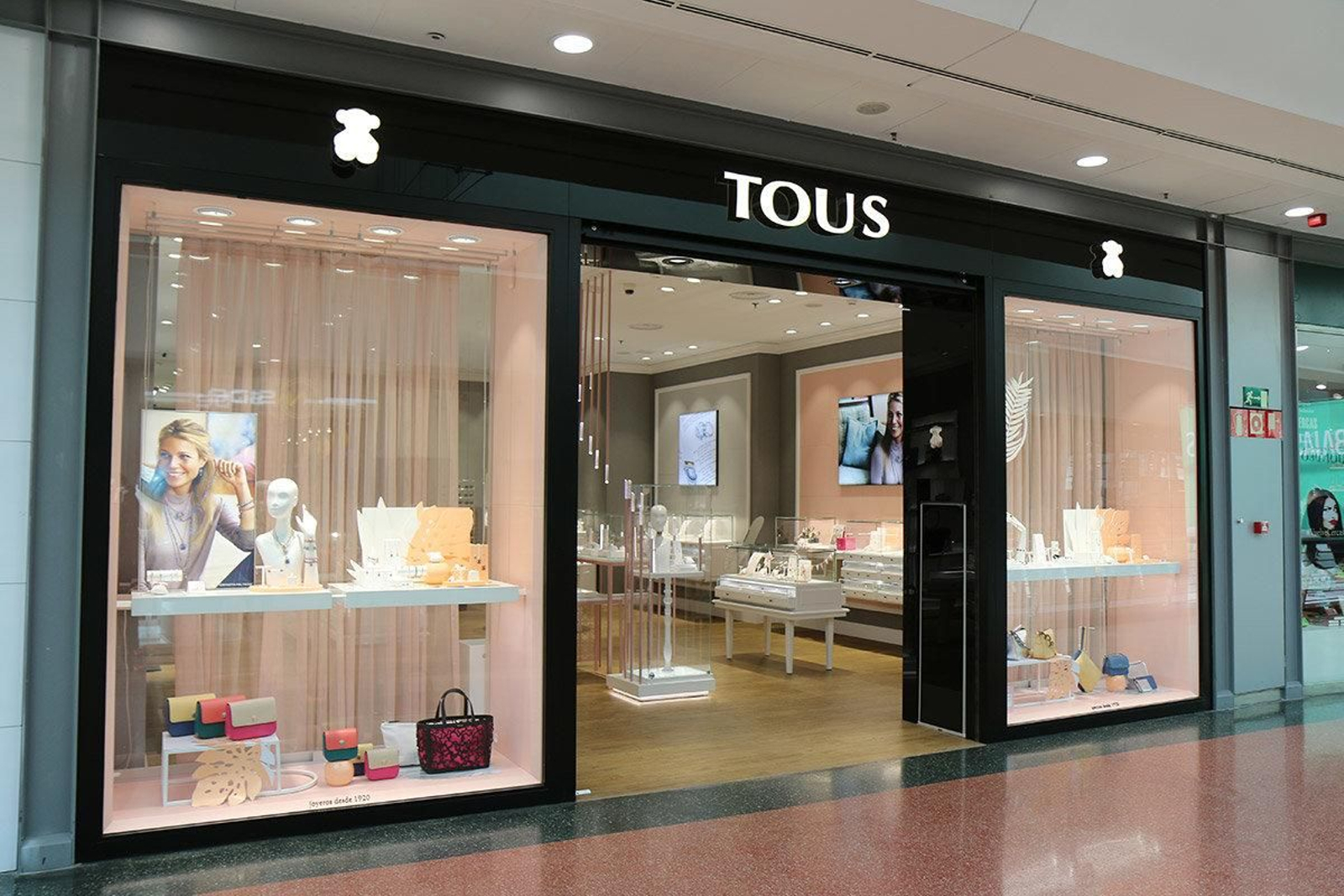 Tienda del grupo Tous