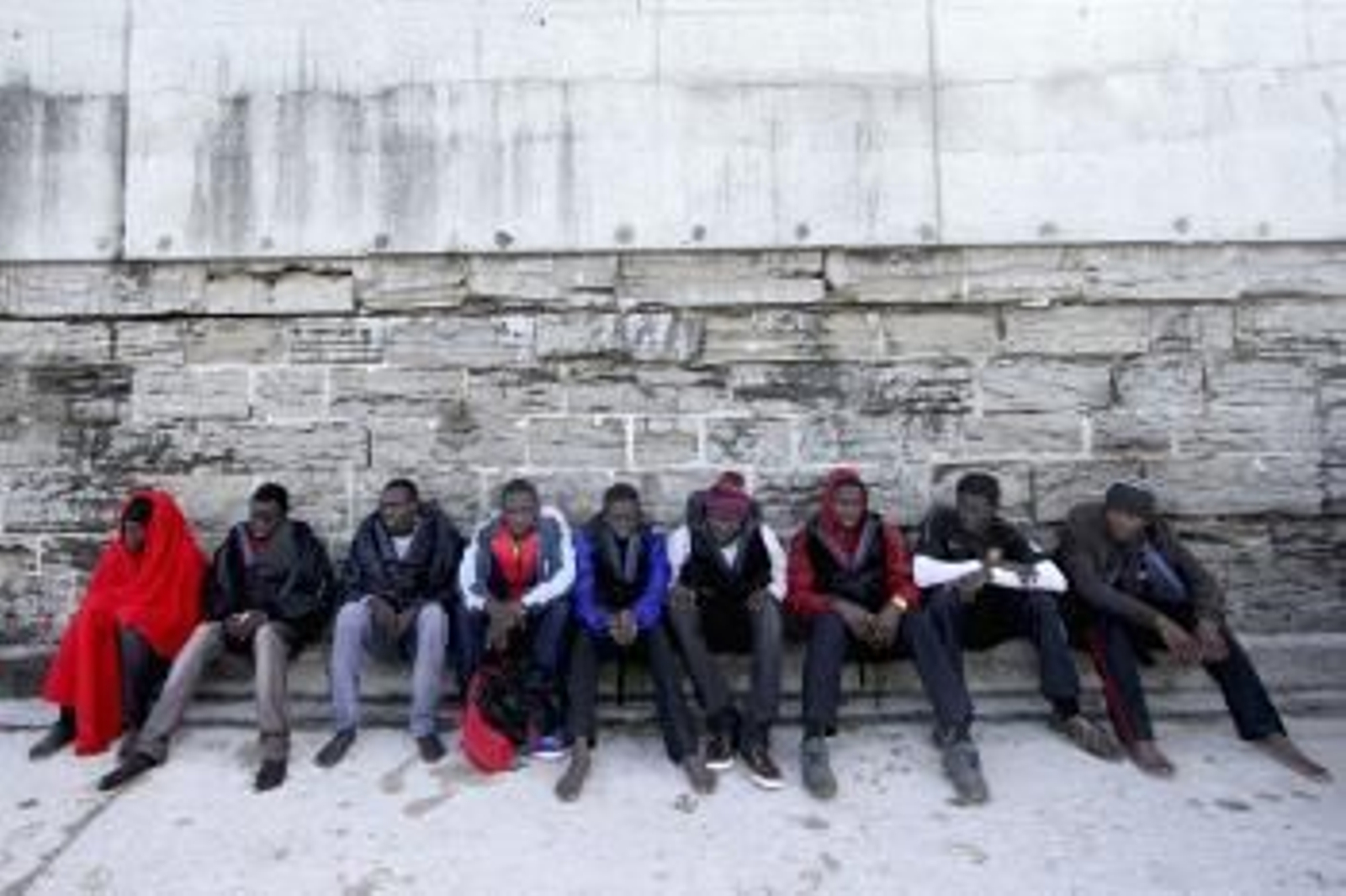 Salvamento Marítimo de España rescató hoy en el Estrecho de Gibraltar, frente a las costas de Marruecos, a 34 inmigrantes.