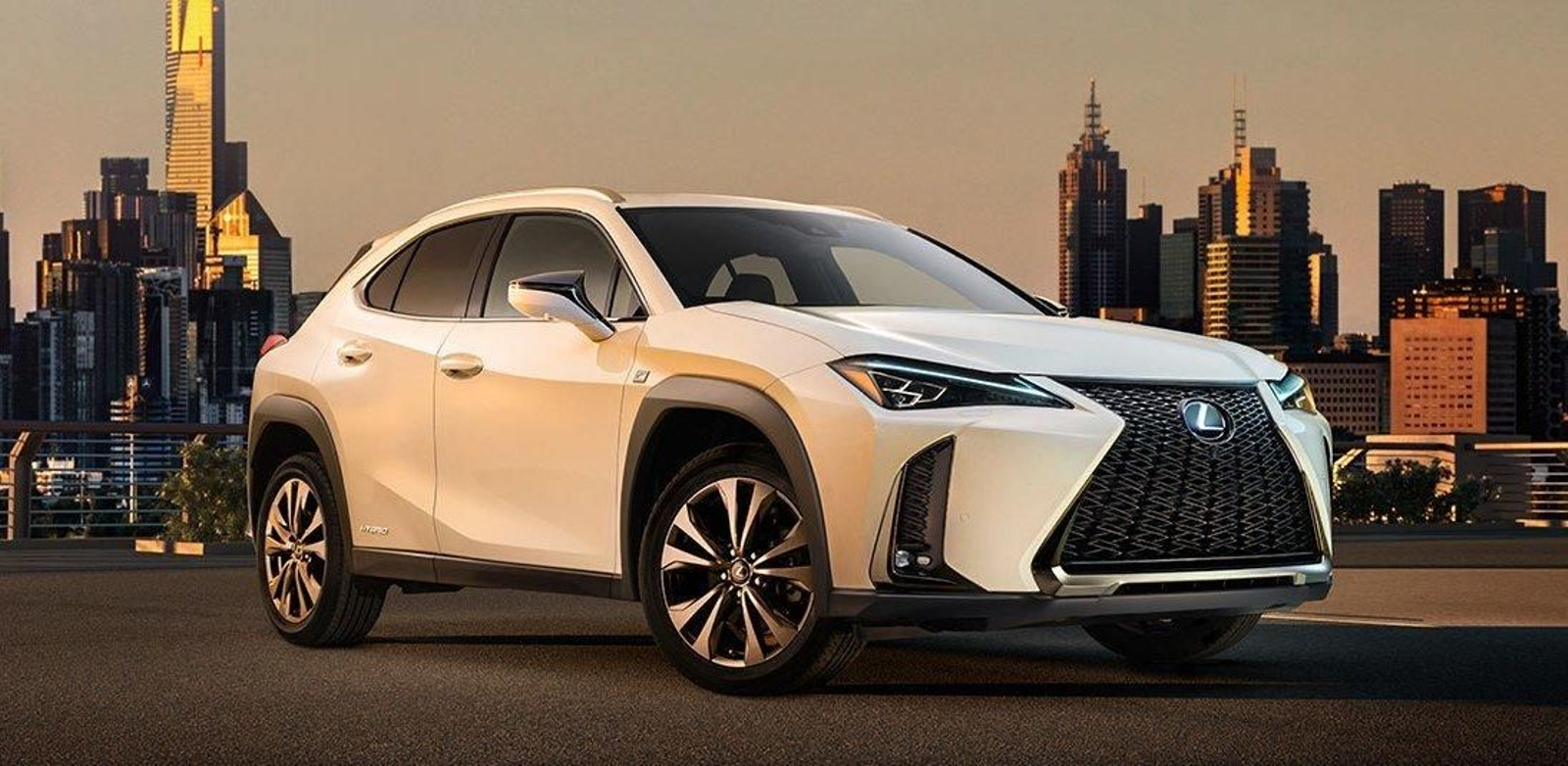 Lexus  UX 250h