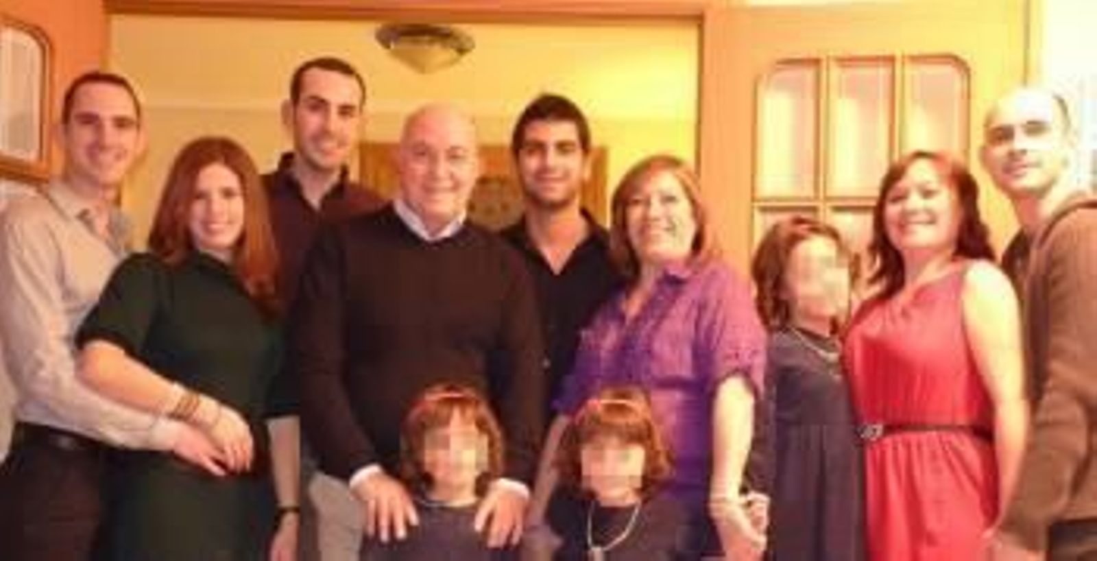 Rodríguez rodeado de familiares en las últimas Navidades celebradas en Ourense.