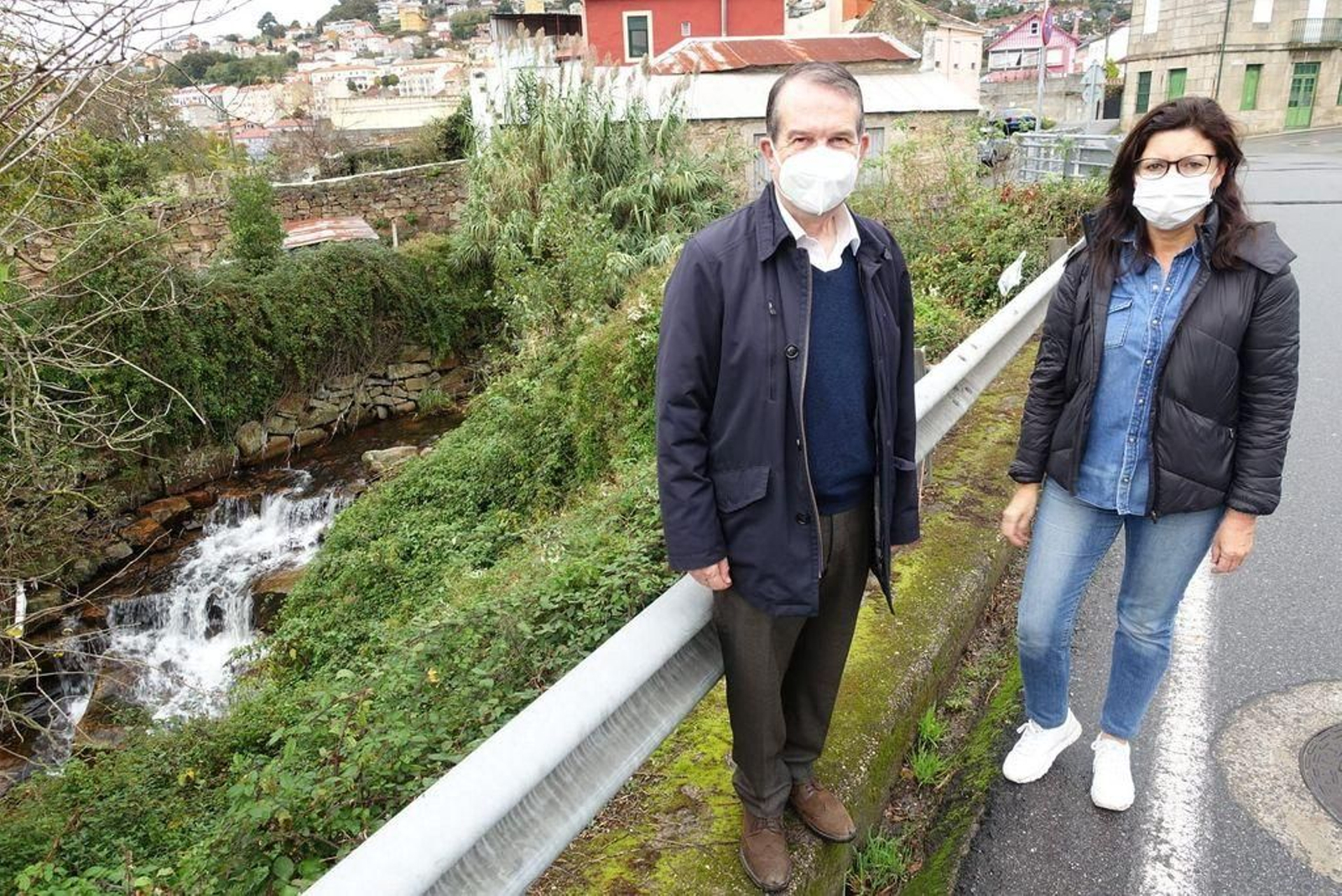 Caballero y Caride, ayer en la visita al tramo del Lagares.