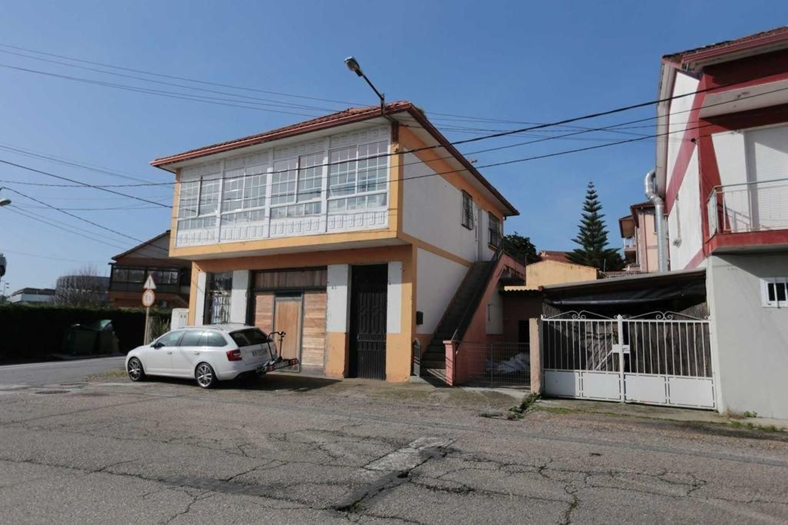 La vivienda afectada por el fallo del calentador en Lavadores.