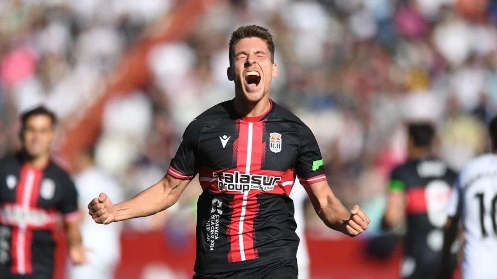 José Fontán marcó cuatro goles en los 37 partidos, 36 como titular, que jugó con el Cartagena en Segunda.