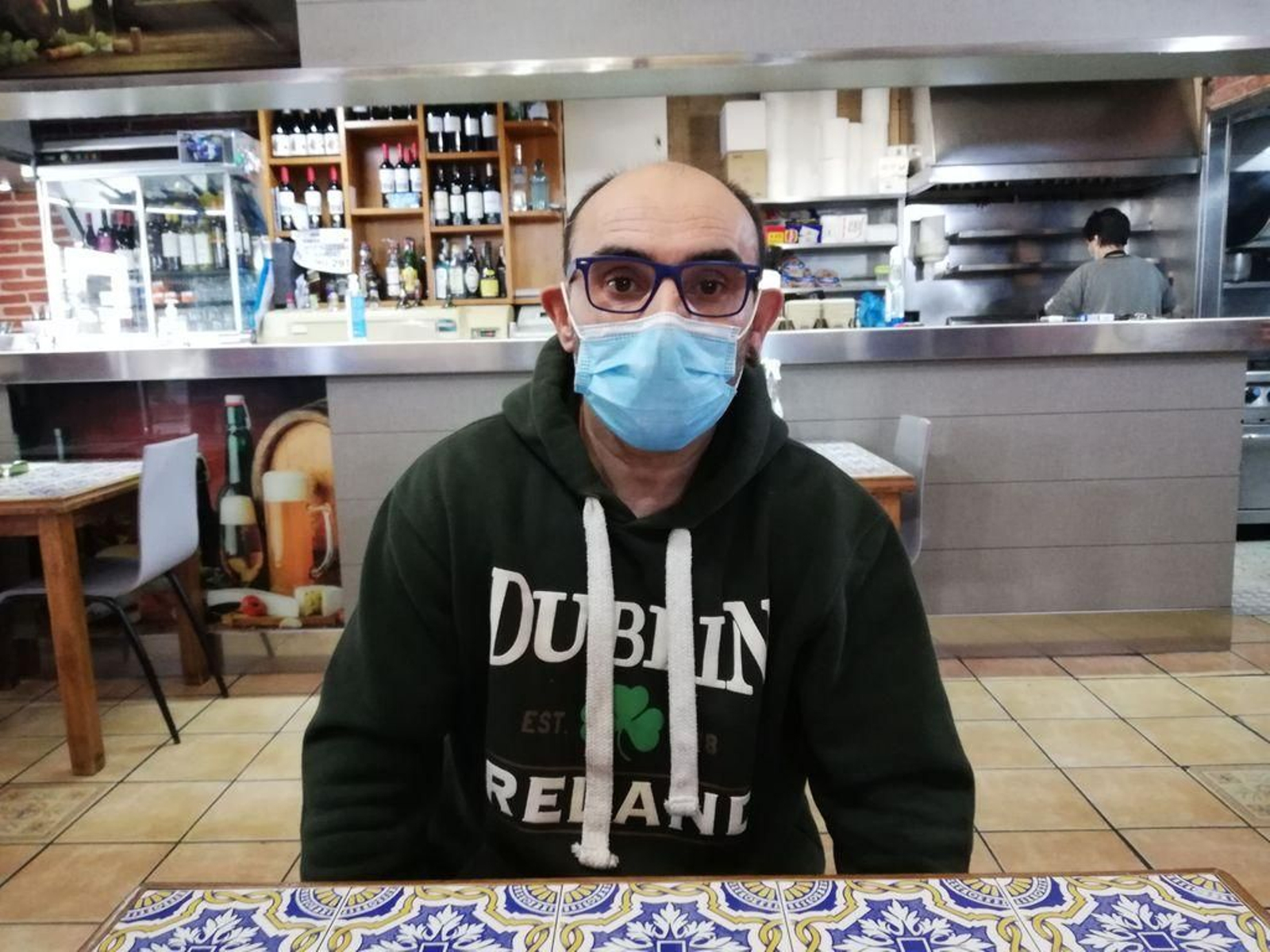 Doro Pino, de la Asociación de Hostelería, propietario de una céntrica tapería en Ponteareas.