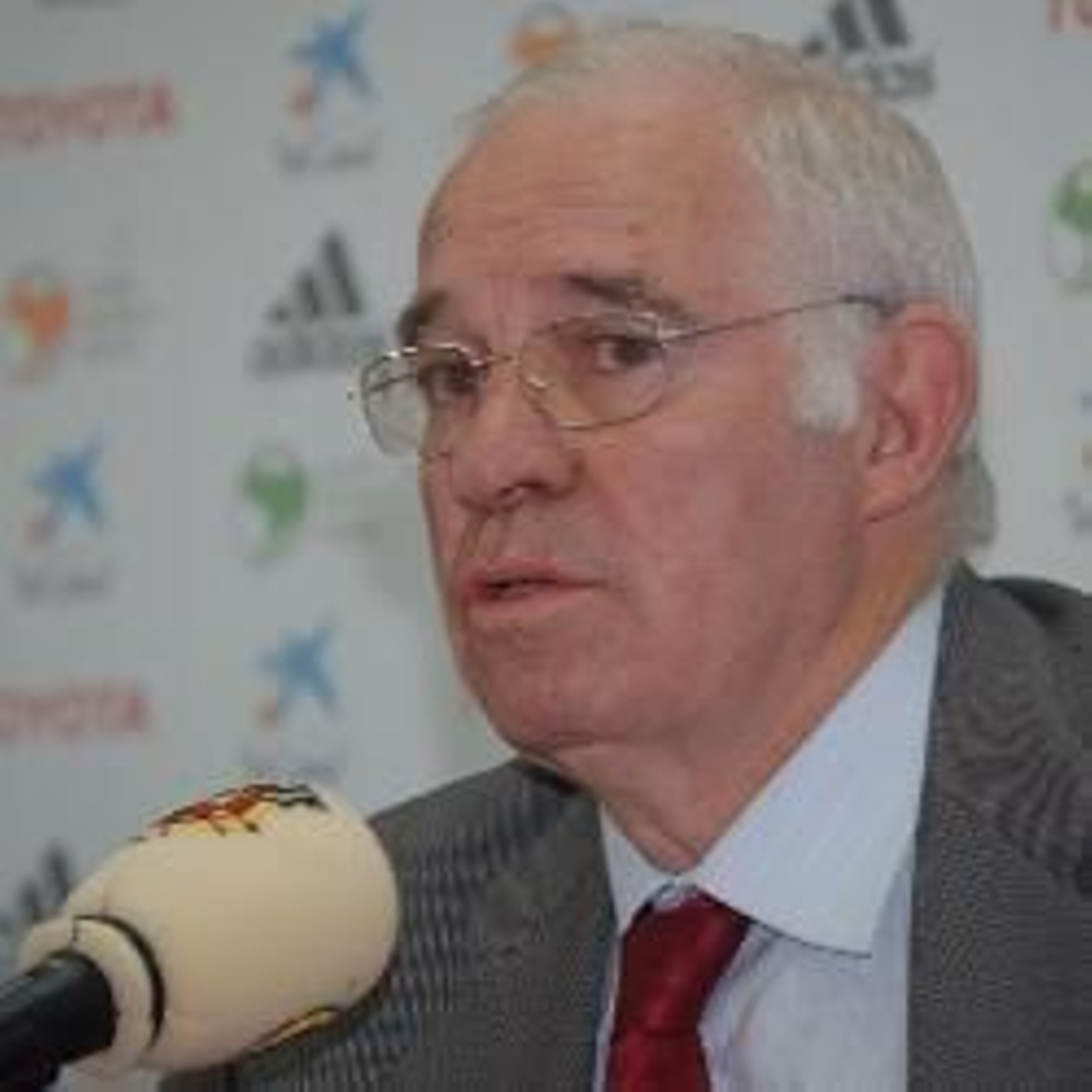 Angel María Villar.