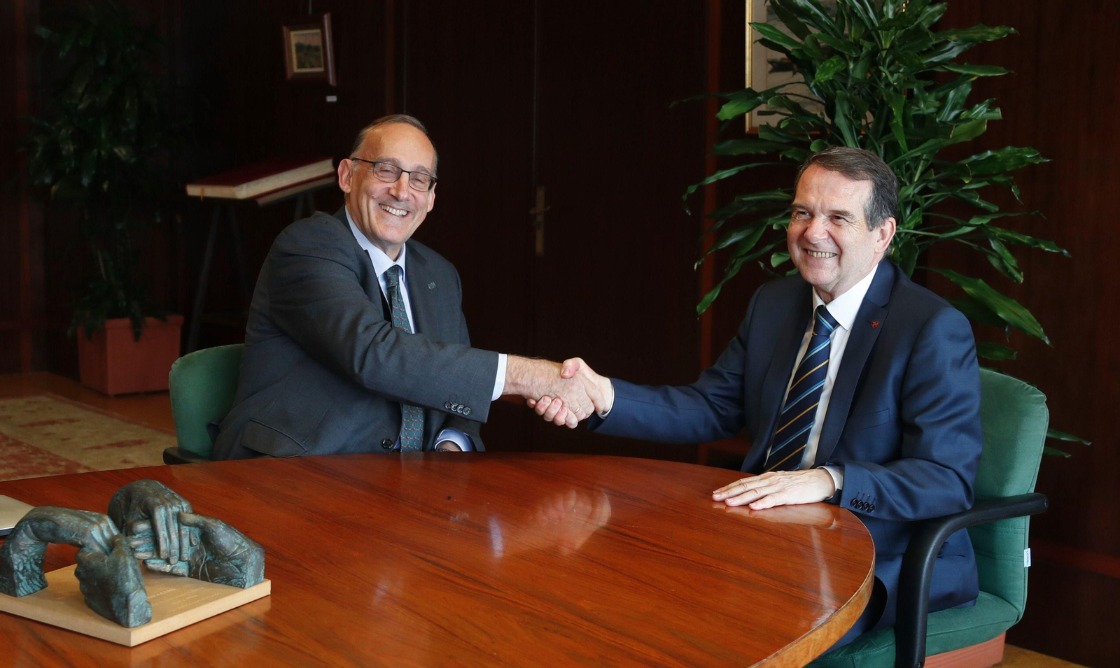 Reigosa y Caballero, ayer en la Alcaldía.