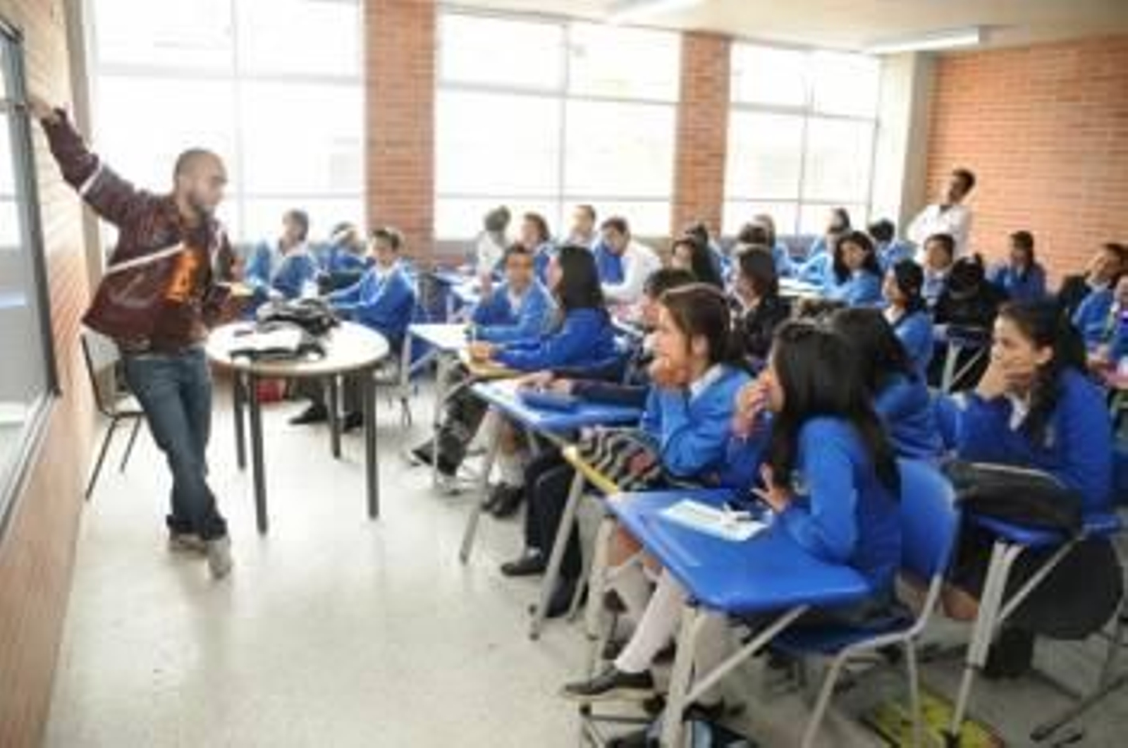 La nueva norma pretende incrementar la autoridad de los profesores. (Foto: Archivo)