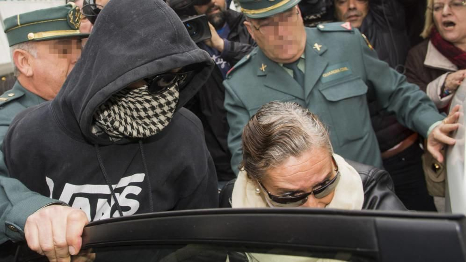 El Cuco y su madre, en 2016.