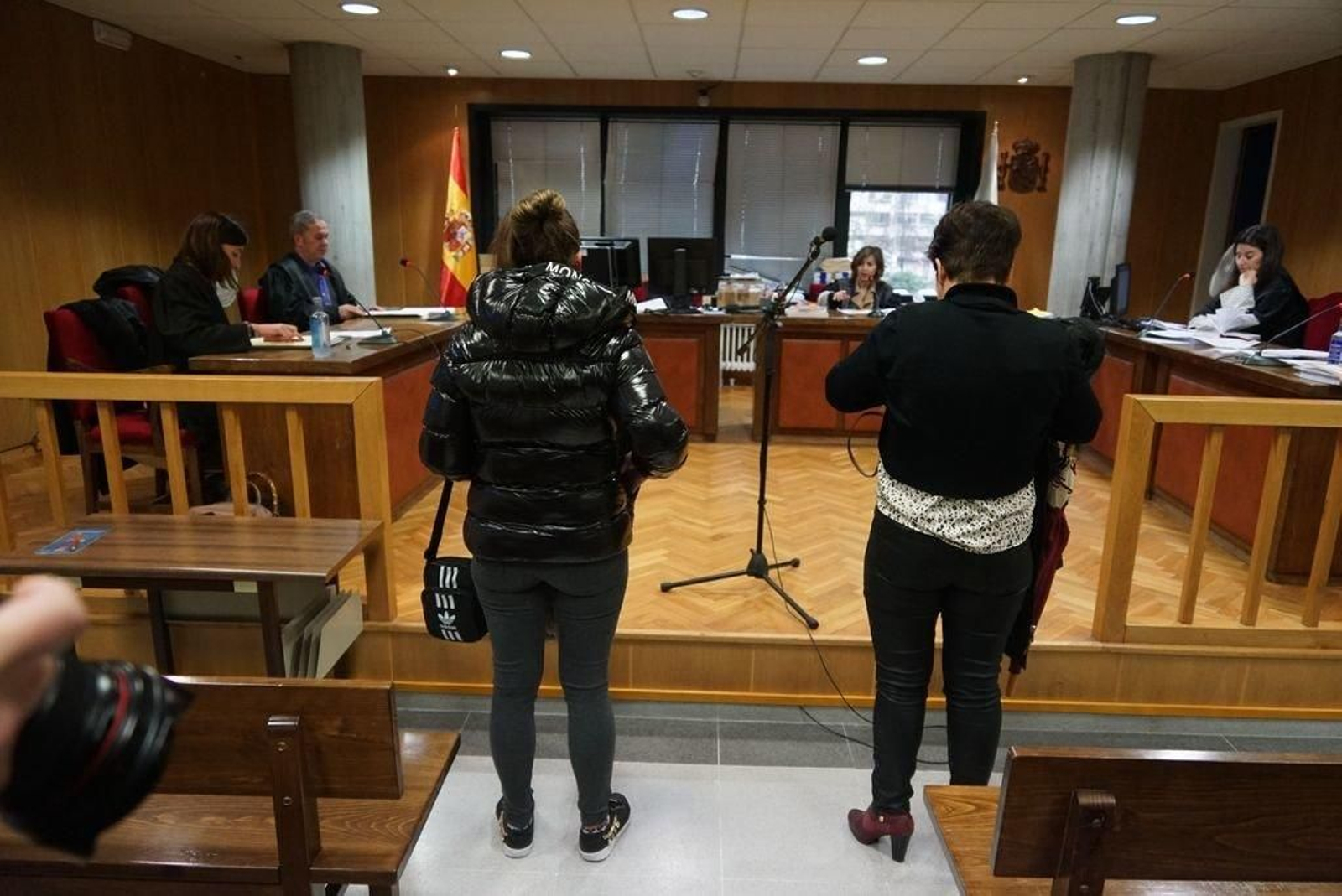 Las dos acusadas utilizaron su derecho a la última palabra para disculparse.