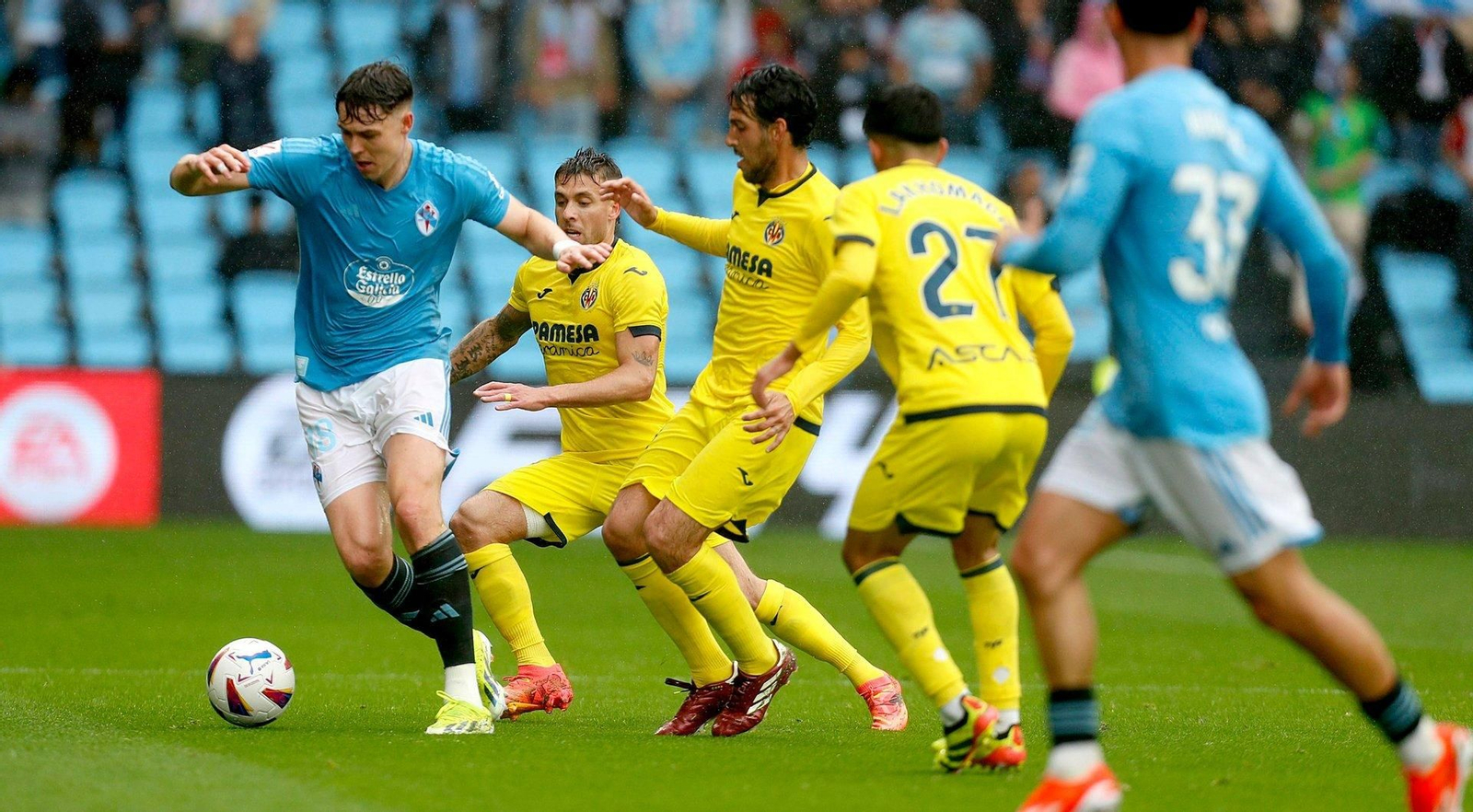 Partido entre el Celta y el Villarreal en Balaídos.