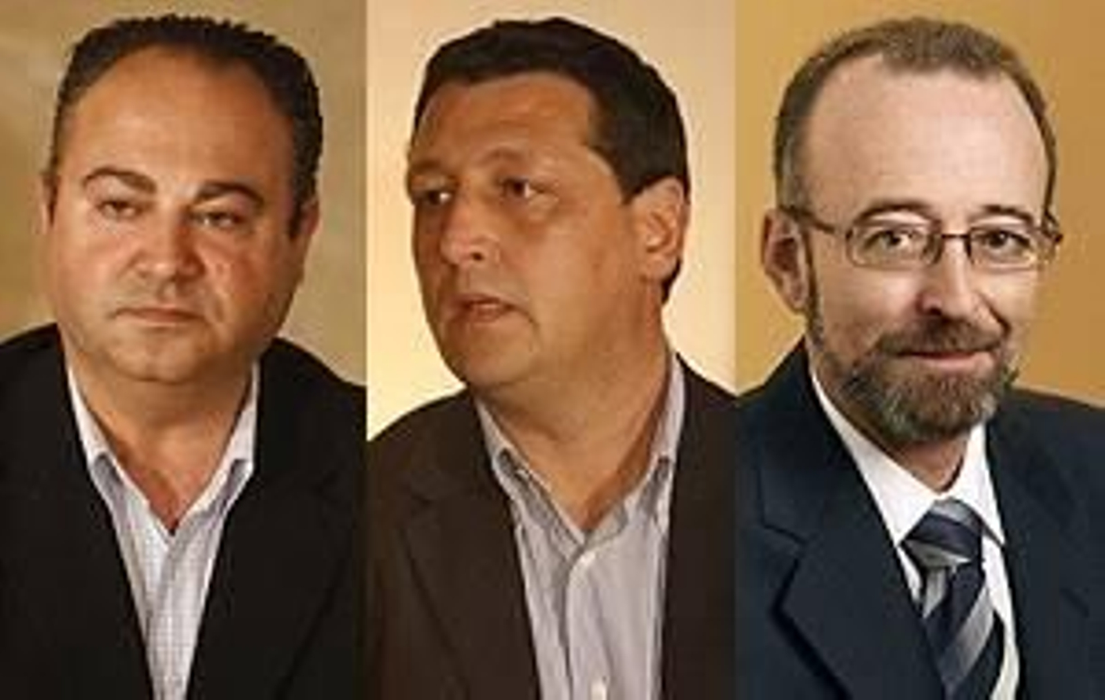 Ramón Vigo, izquierda, José Manuel Traba y José Manuel Santos, alcaldes de Cee, Fisterra y Mazaricos respectivamente