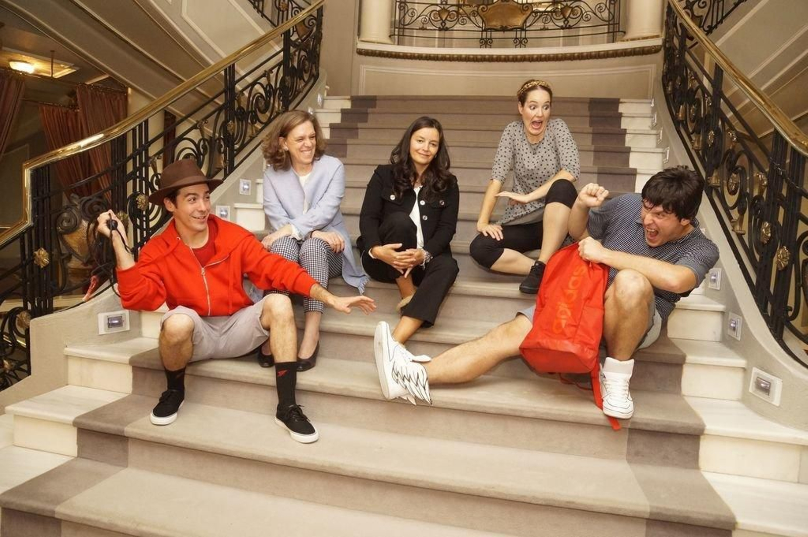 Os actores e as responsables do programa, no García Barbón.