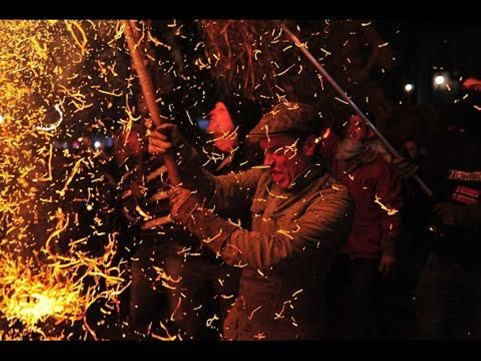 Día grande en Castro Caldelas con la Festa dos Fachós