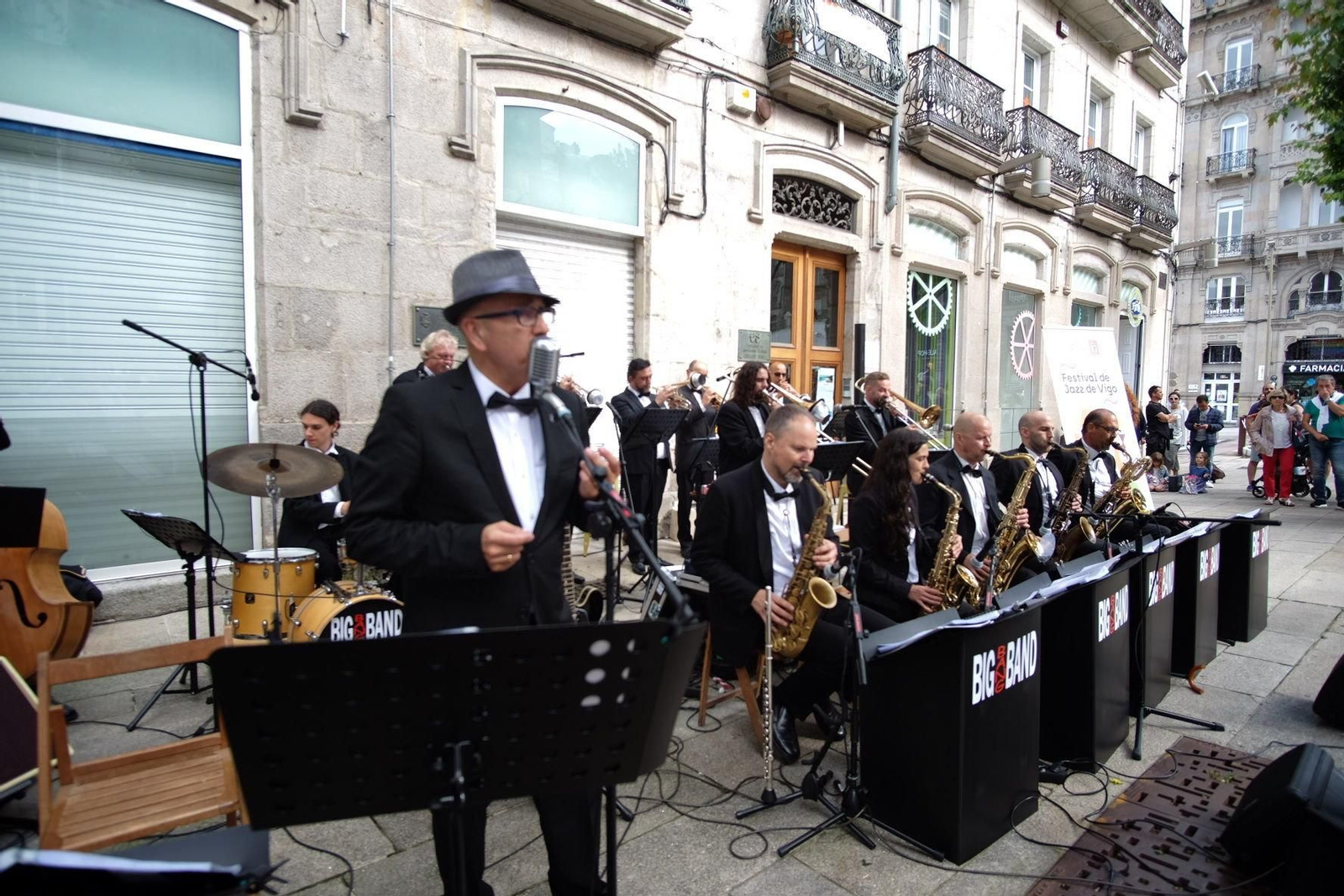 Este género musical invadió ayer la ciudad con las actuaciones de la Big Bang Band