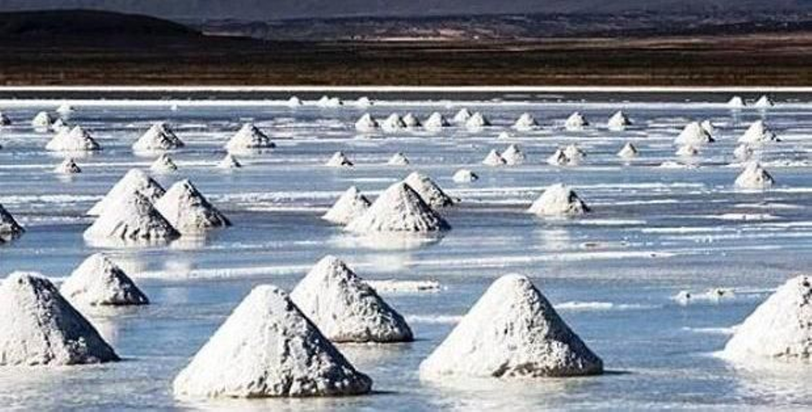 6cf5ac5b25d705216d09b171d282e9de--salar-de-uyuni-bolivia-travel-inspiration