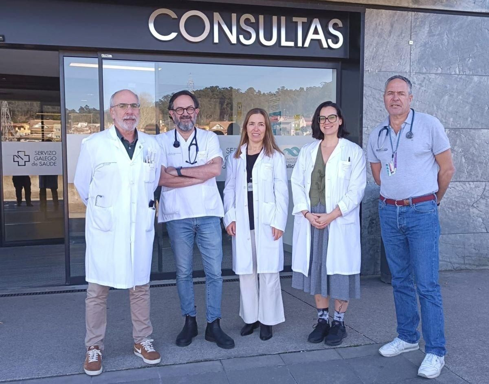 Oncólogos y neumólogos del comité organizador, en el Cunqueiro.