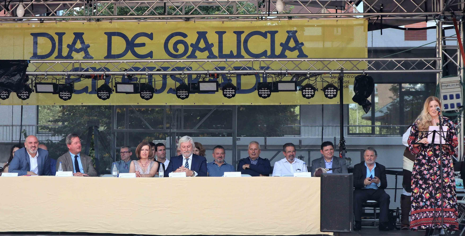 La colonia gallega en Euskadi celebró bajo un sol caribeño la XXXIV edición del Día de Galicia.