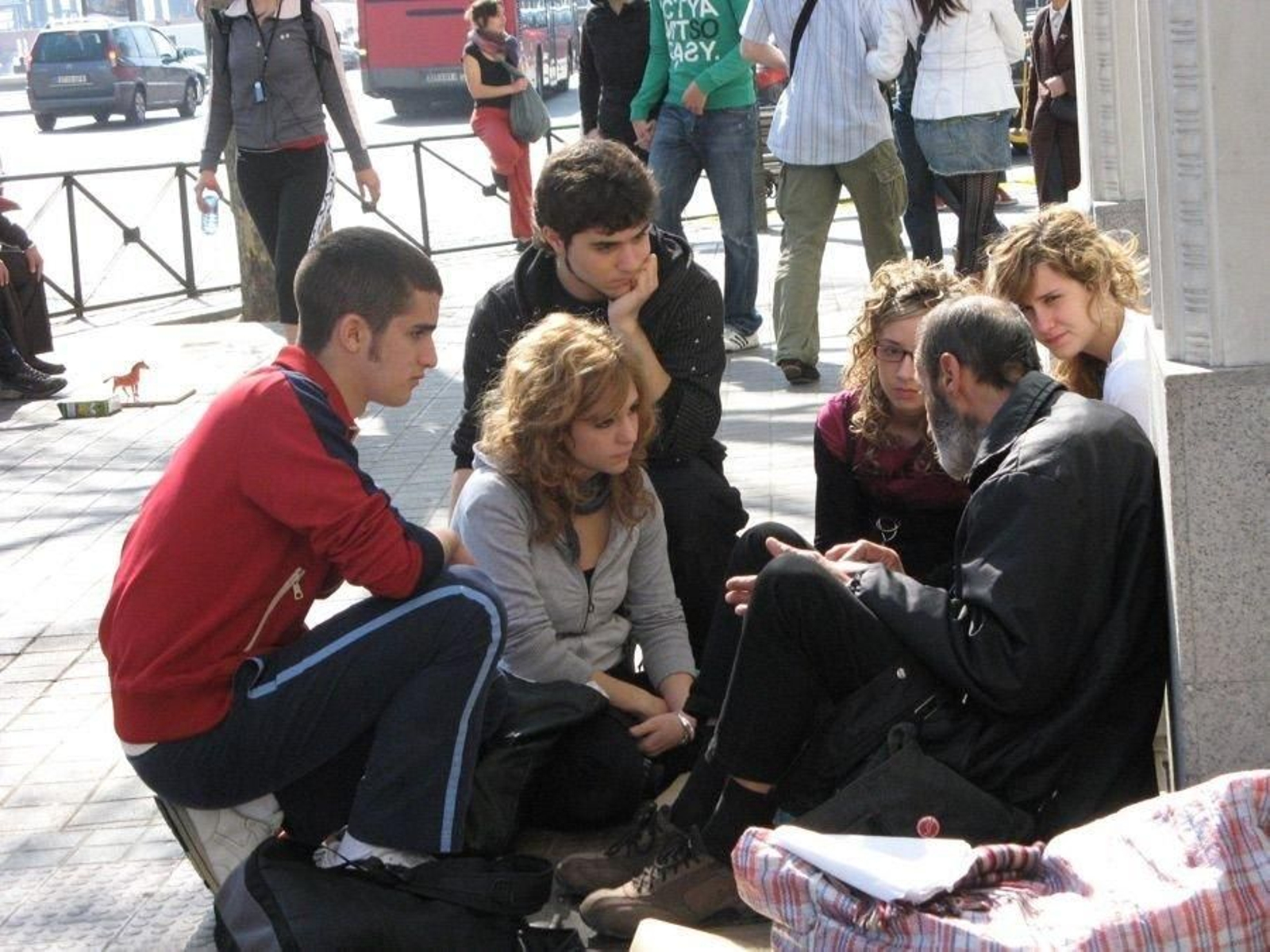 Los voluntarios de Areas en una de sus salidas en Vigo.