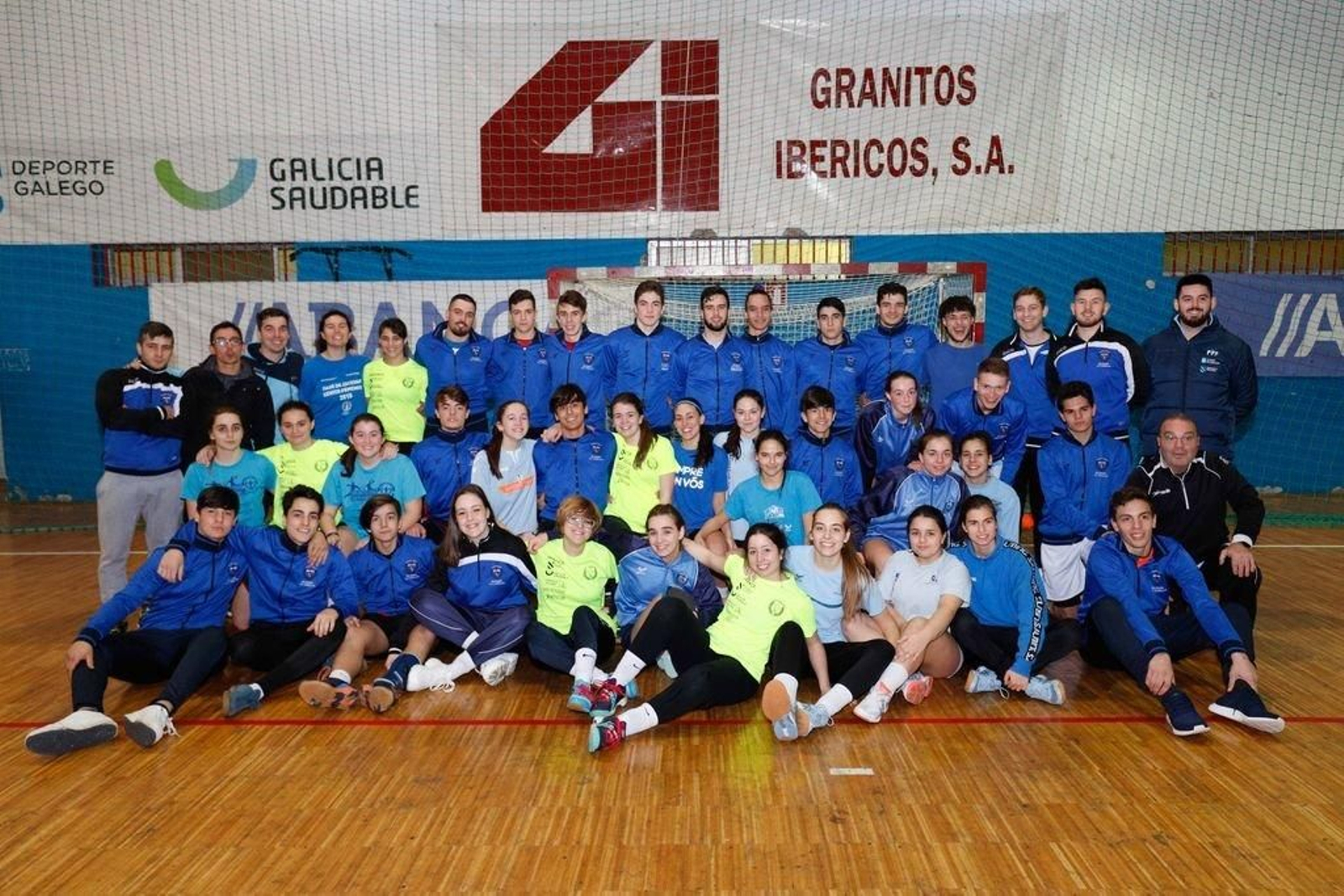 Los equipos juveniles, masculino y femenino, del Carballal protagonizan desde hoy en casa sus sectores.