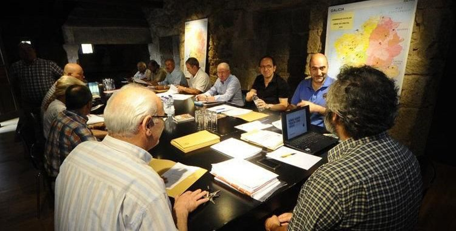 Reunión de los miembros del patronato de la Fundación Curros Enriquez