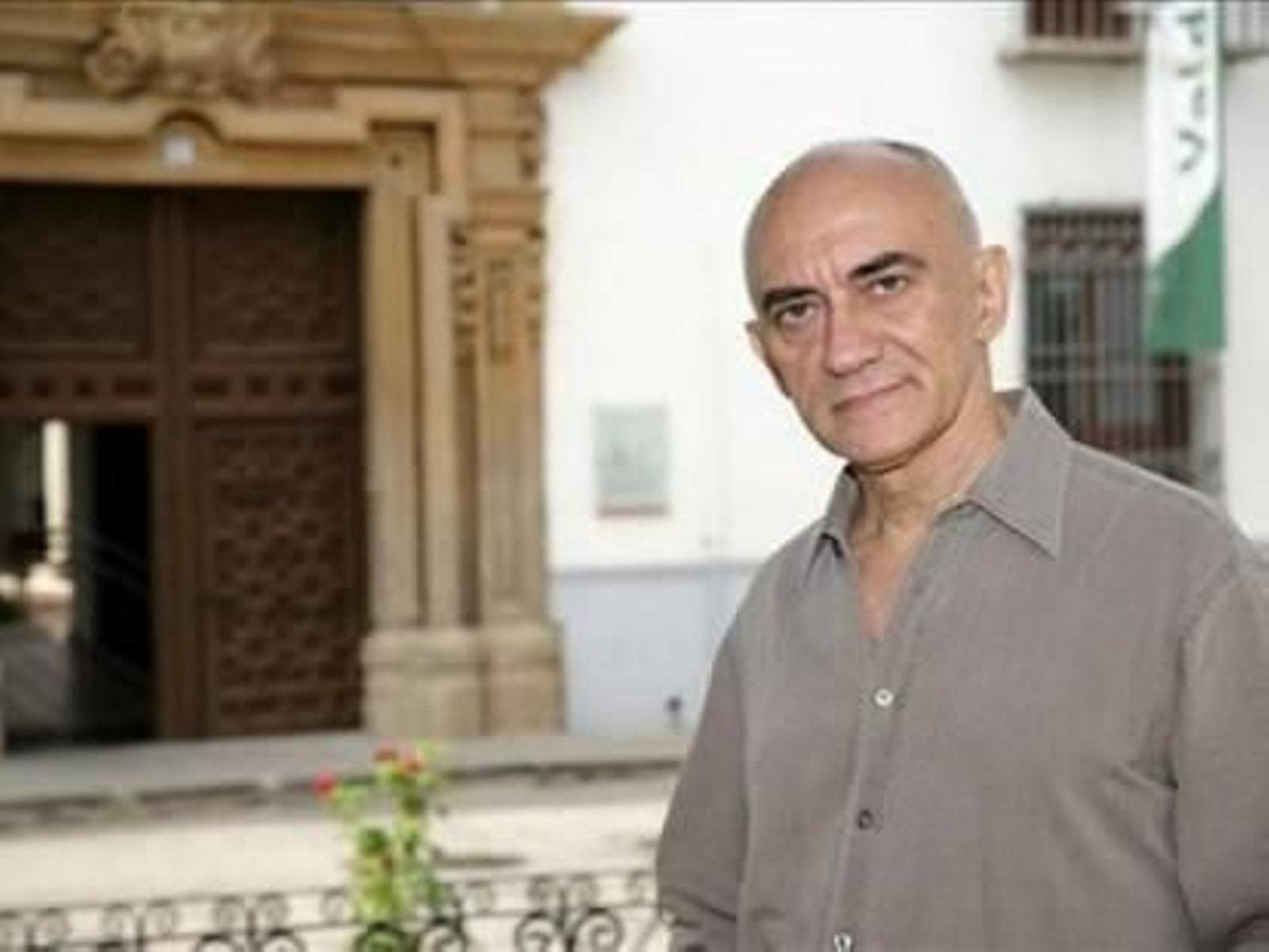 El director de teatro Emilio Hernández.