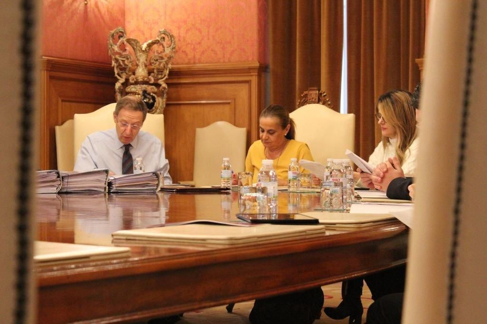 Firma del convenio entre la Diputación y la Universidad.