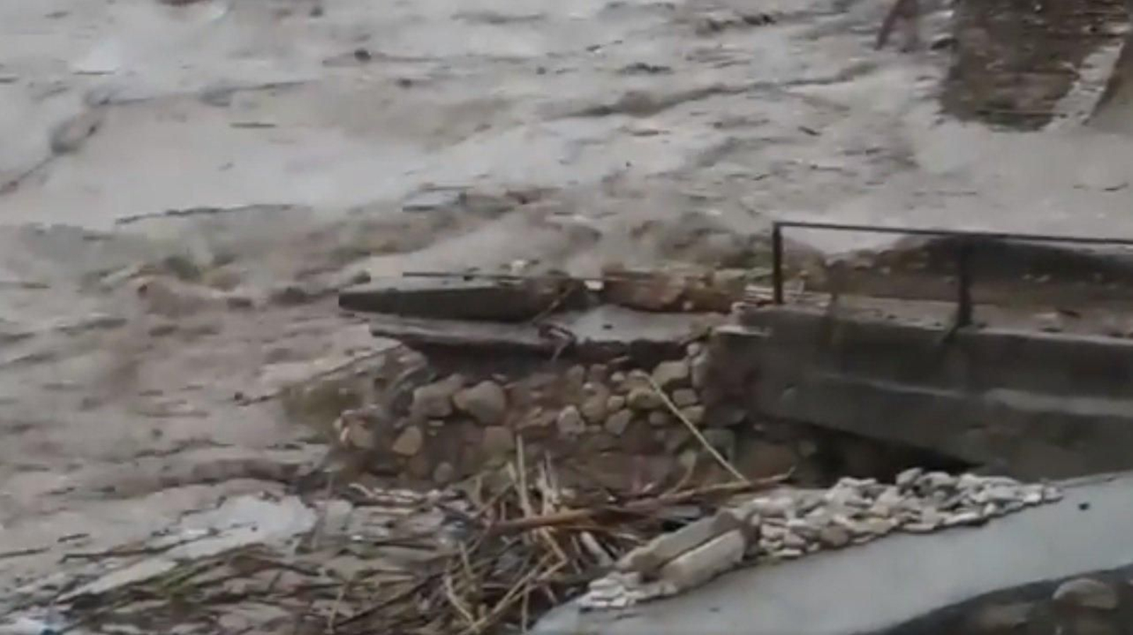 Un puente derrumbado en valencia