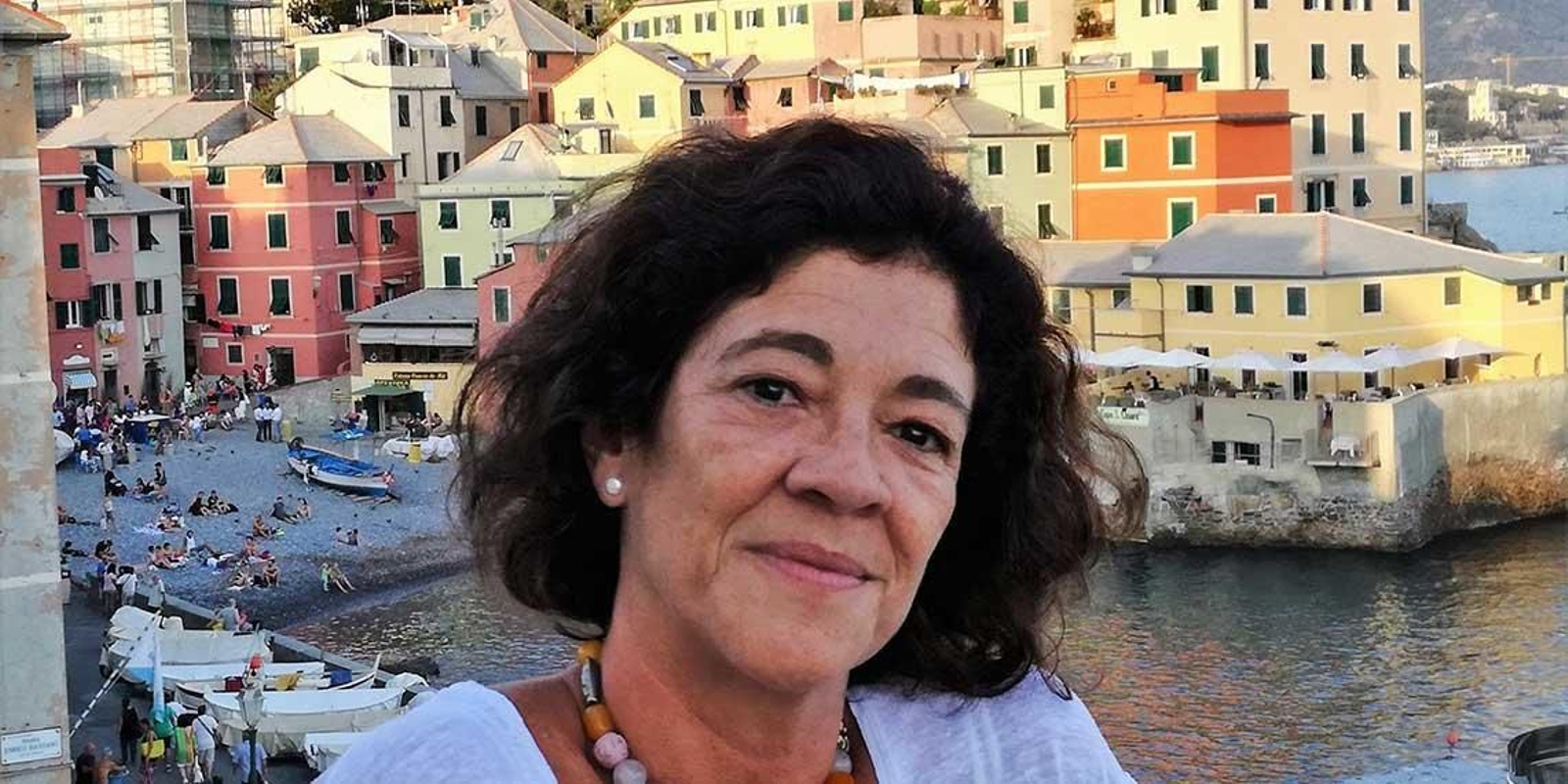 Ana Lourdes de Hériz en el barrio de Boccadasse (Génova).
