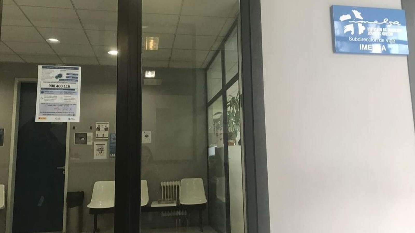 Cartel informativo en el Imelga.