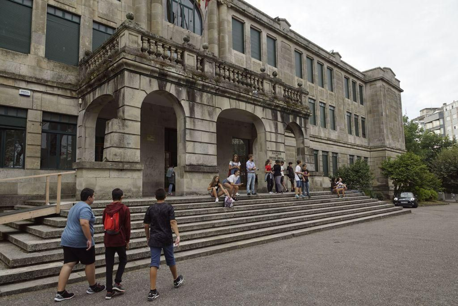 Los institutos están a la espera de las instrucciones para una posible reapertura a final de mayo