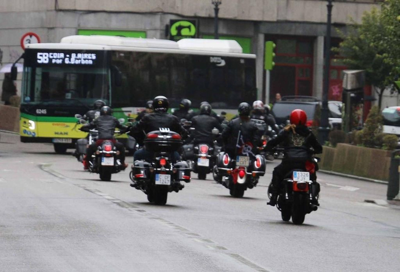 Rugir de motores como campanas de boda