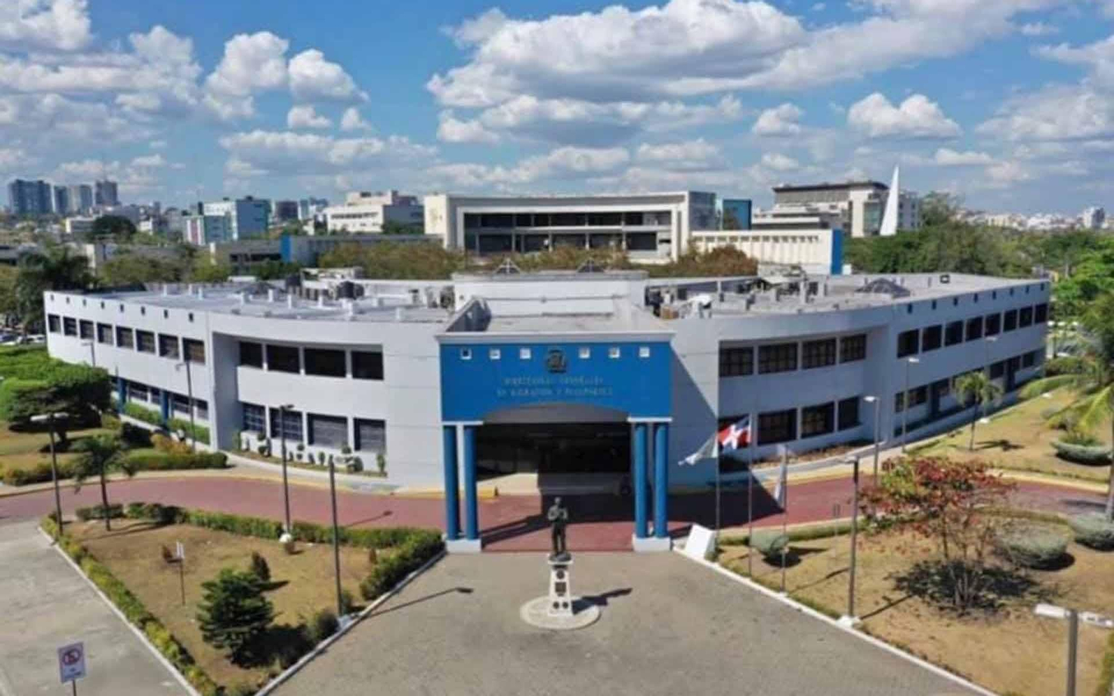 Sede de la Dirección General de Migración de la República Dominicana