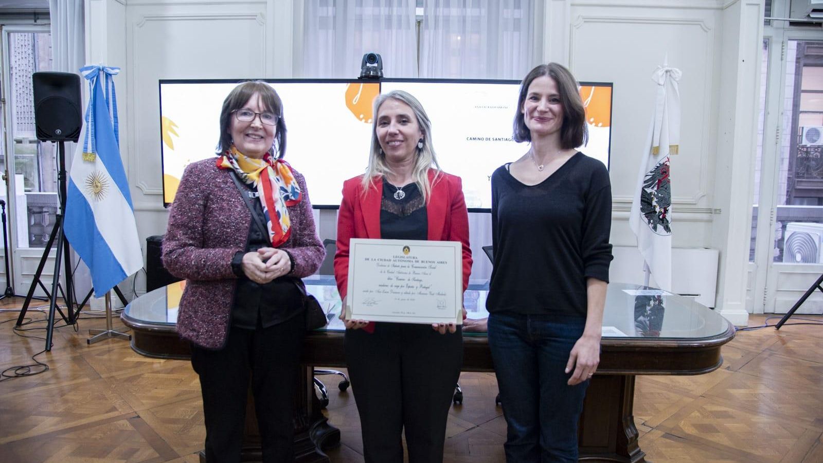 Mariana Vicat , Cecilia Ferrero y Ana Laura Desimone
