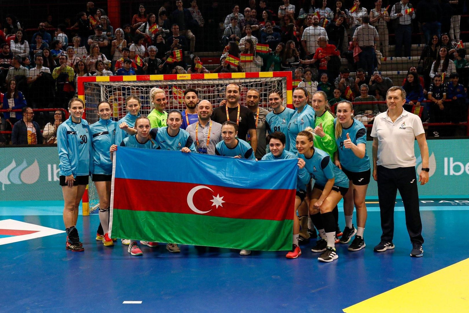 España-Azerbaiyán balonmano femenino en Porriño.