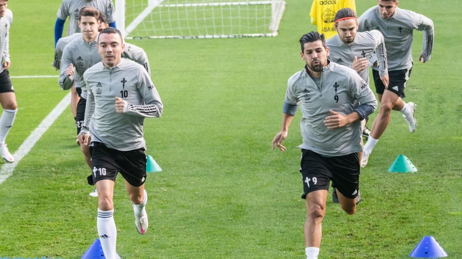 El entrenamiento en las instalaciones deportivas de A Madroa