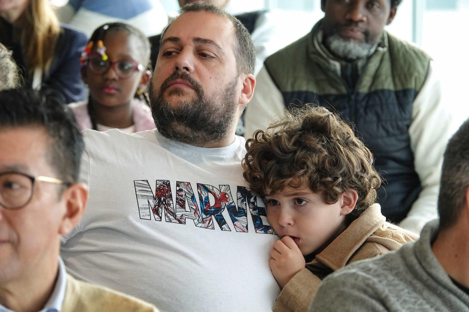 Asistentes al acto de entrega de premios del concurso de dibujo 'Vida Sostenible'.