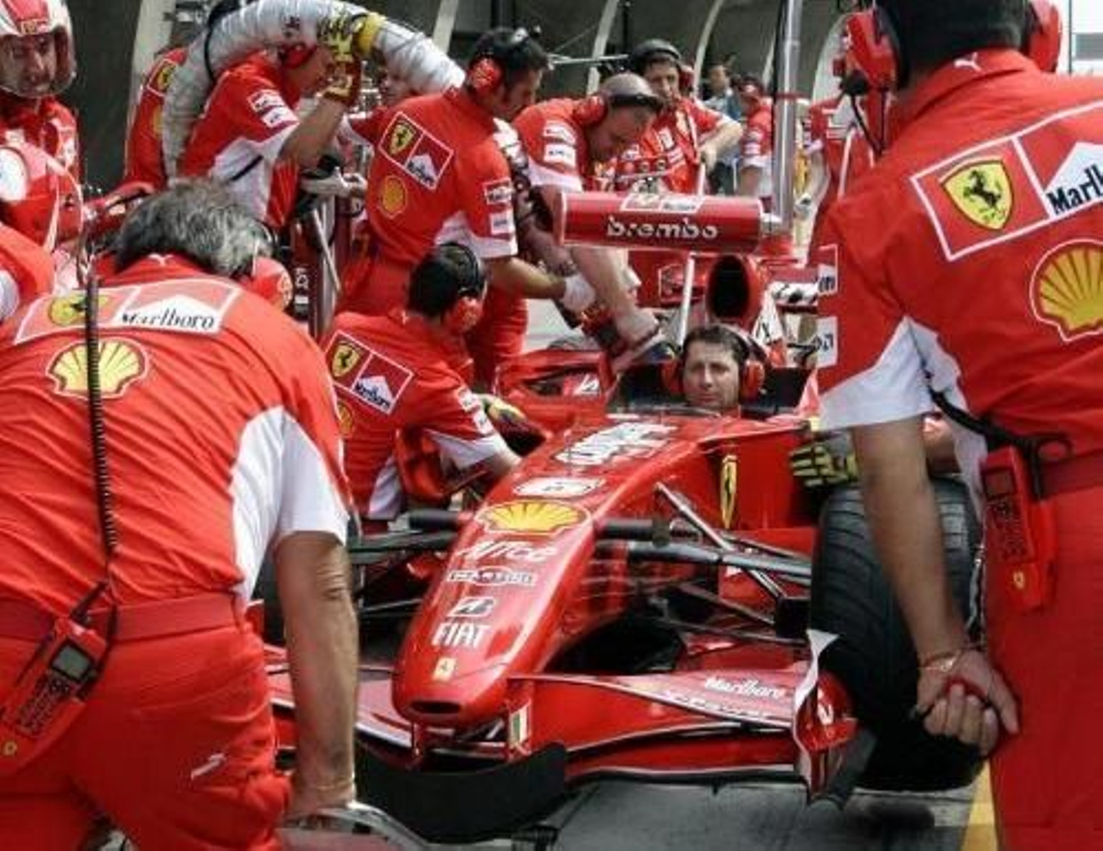 La escudería italiana Ferrari presentará su nuevo monoplaza el próximo 6 de enero.