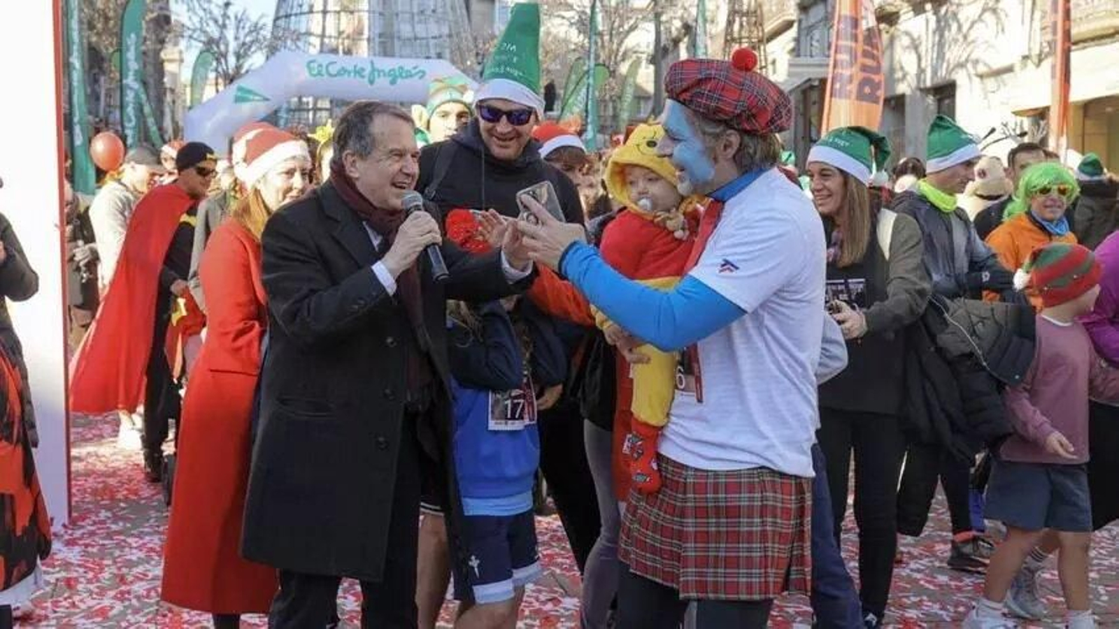 Galería | Vigo corre la San Silvestre 2024 entre multitud de disfraces