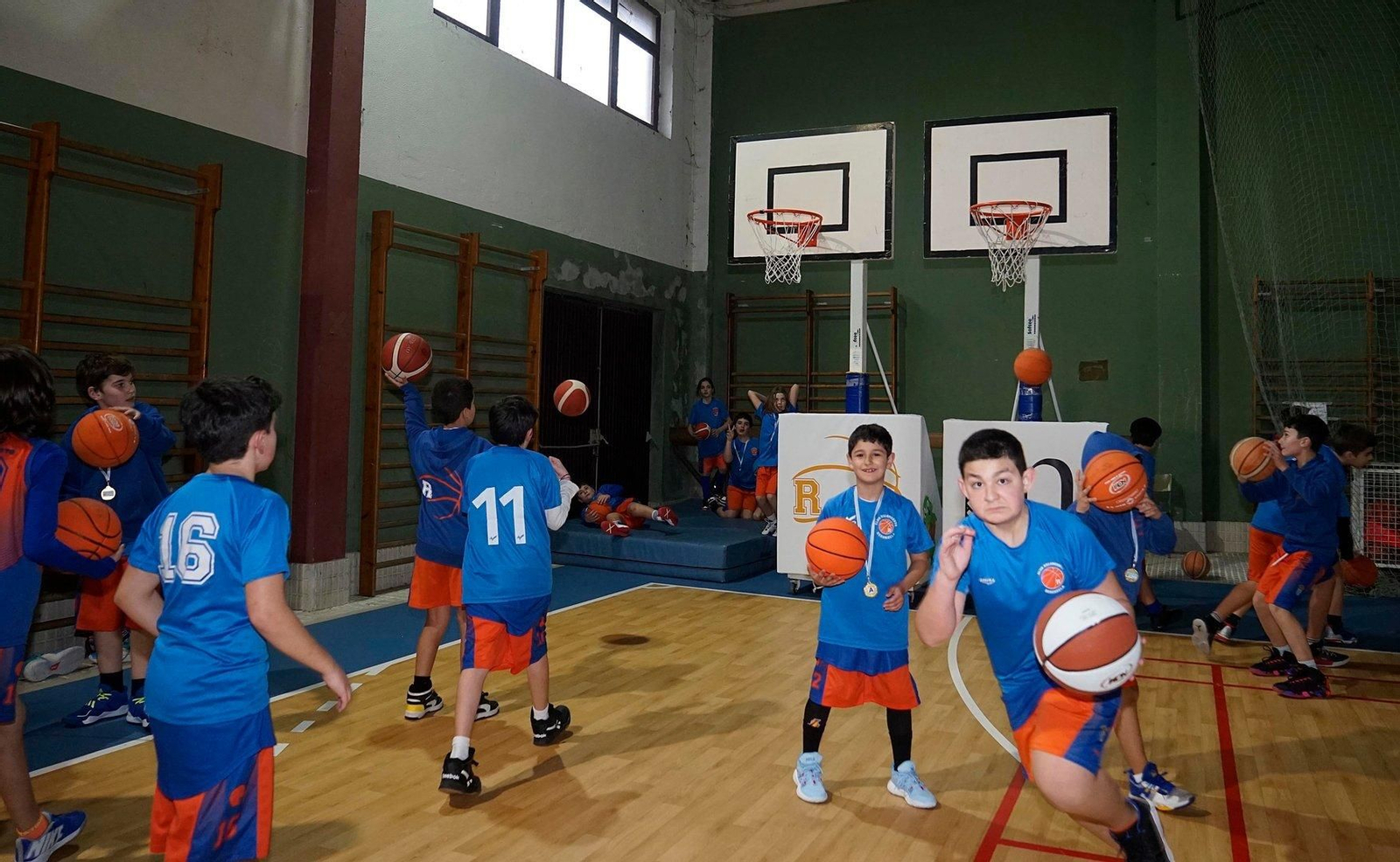 Presentación de los equipos del Club Baloncesto Redondela de la mano de +Deporte Atlántico (21)