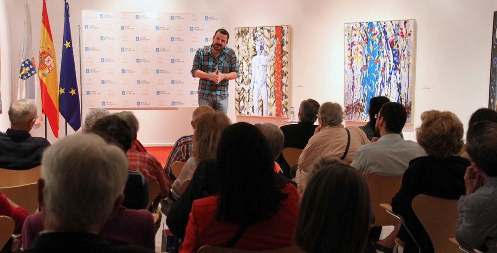 El humorista Alberte Montes durante su actuación en la Casa de Galicia de Madrid.