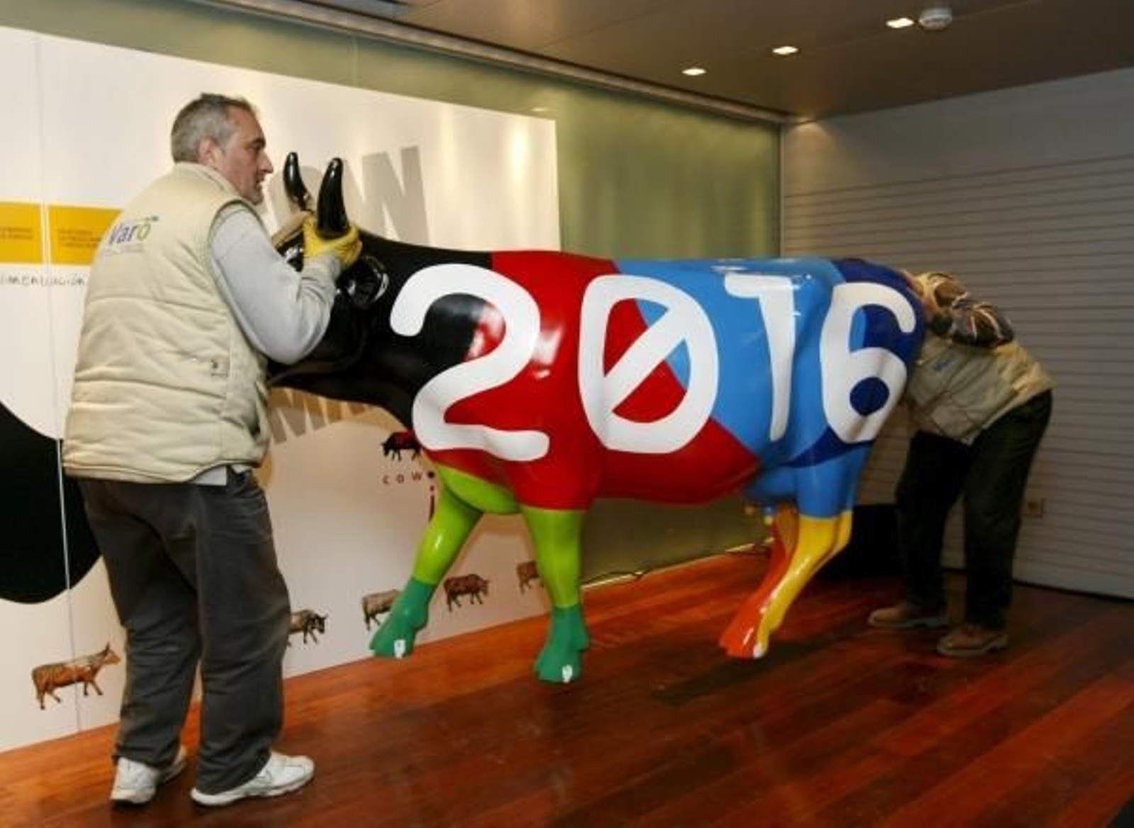 Una de las vacas que forma parte de la exposición. (Foto: Alberto Martín)
