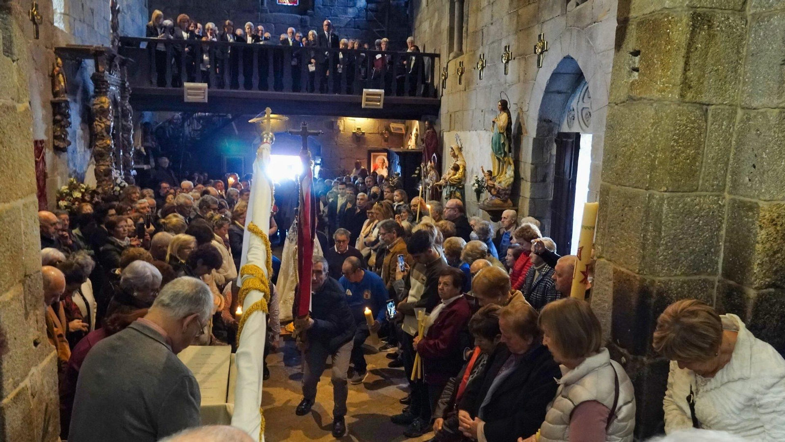Ritual de la romería de As Candelas en Castrelos.