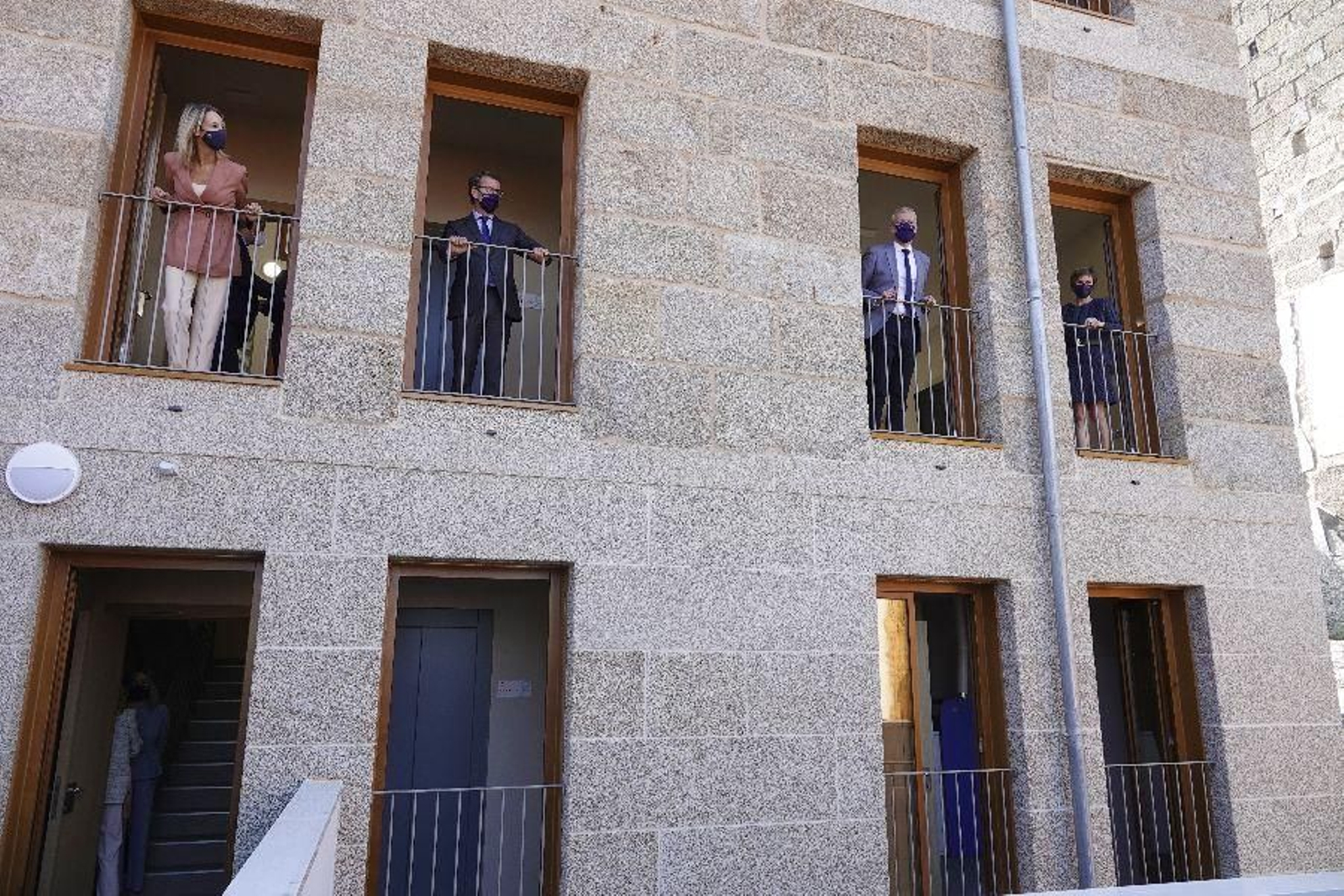 Así es el albergue de peregrinos de O Berbés por dentro // Vicente Alonso