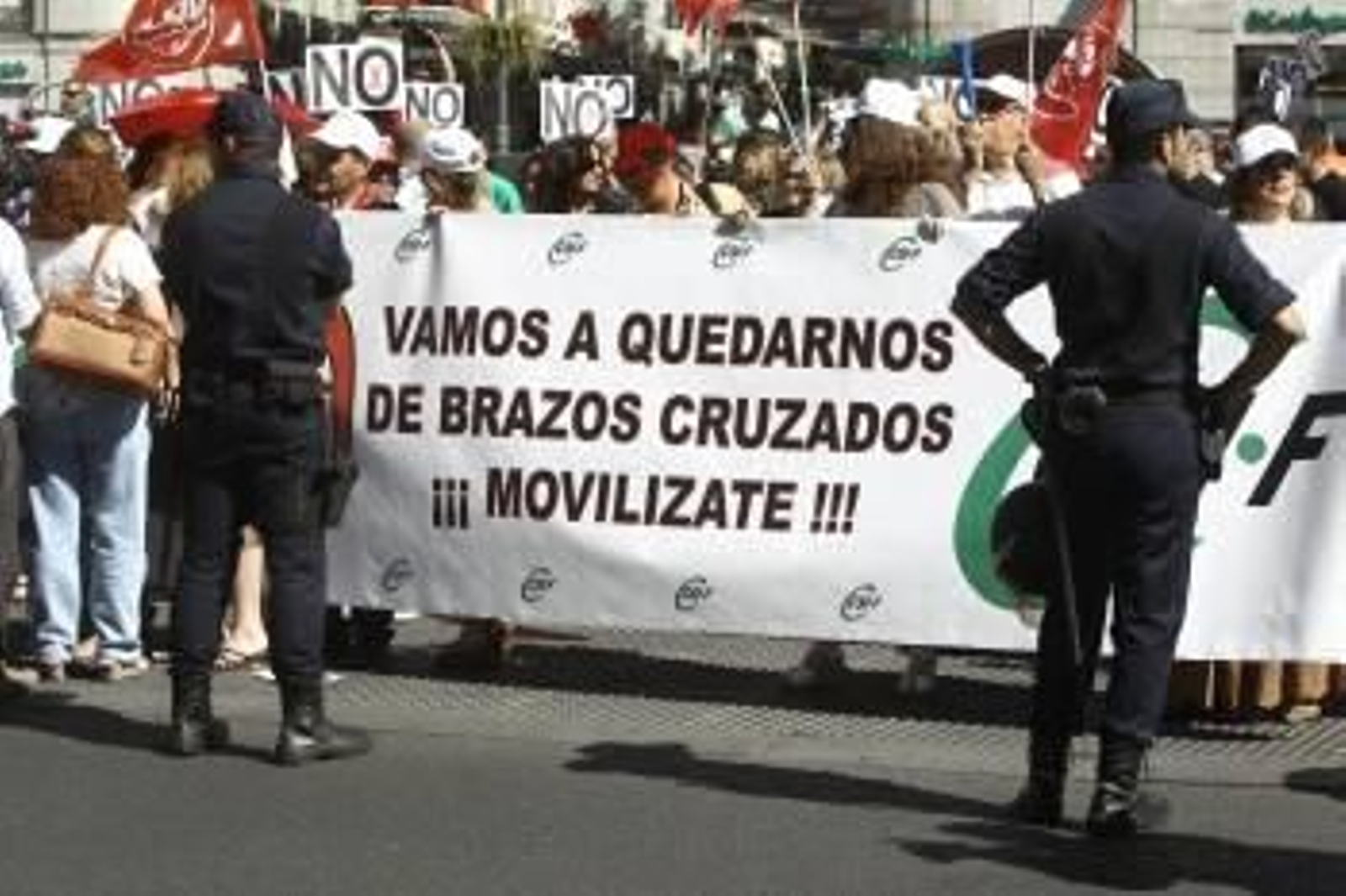 Manifestación de funcionarios contra los recortes salariales decididos por el Gobierno.  (Foto: ARCHIVO)
