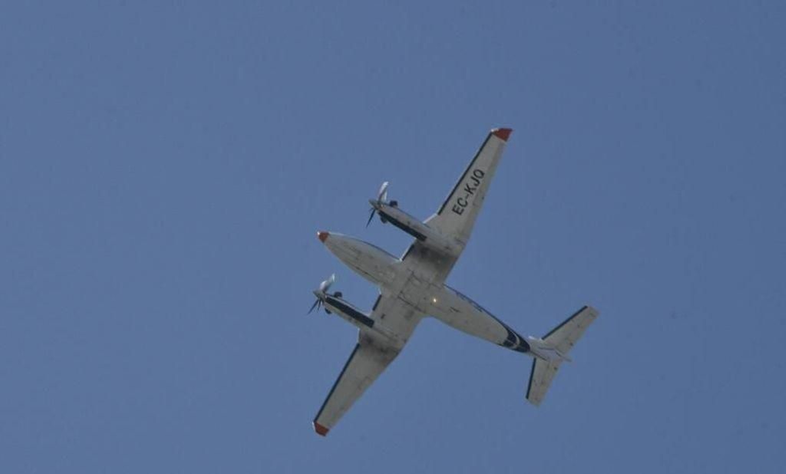 El avión de AENA de calibración del ILS, ayer.