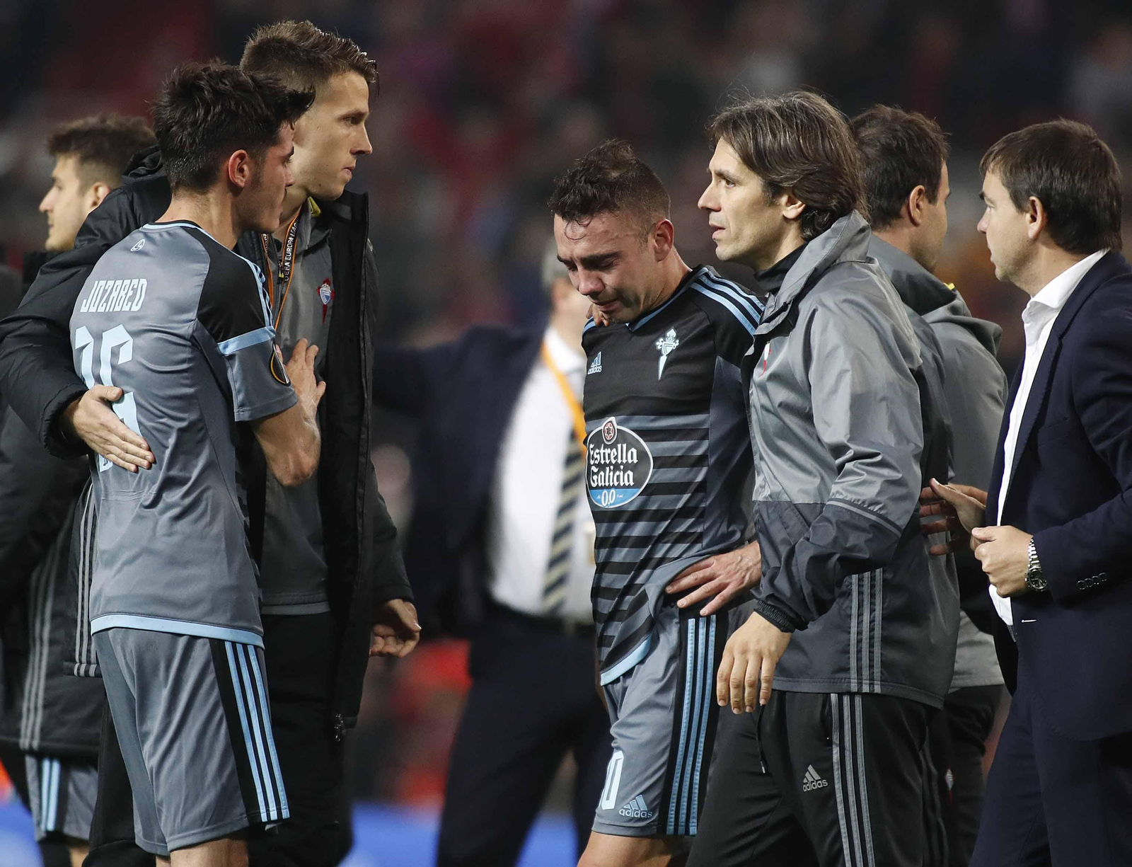 Las mejores imágenes del partido de vuelta entre Manchester United y Celta (1-1). // J.V. Landín