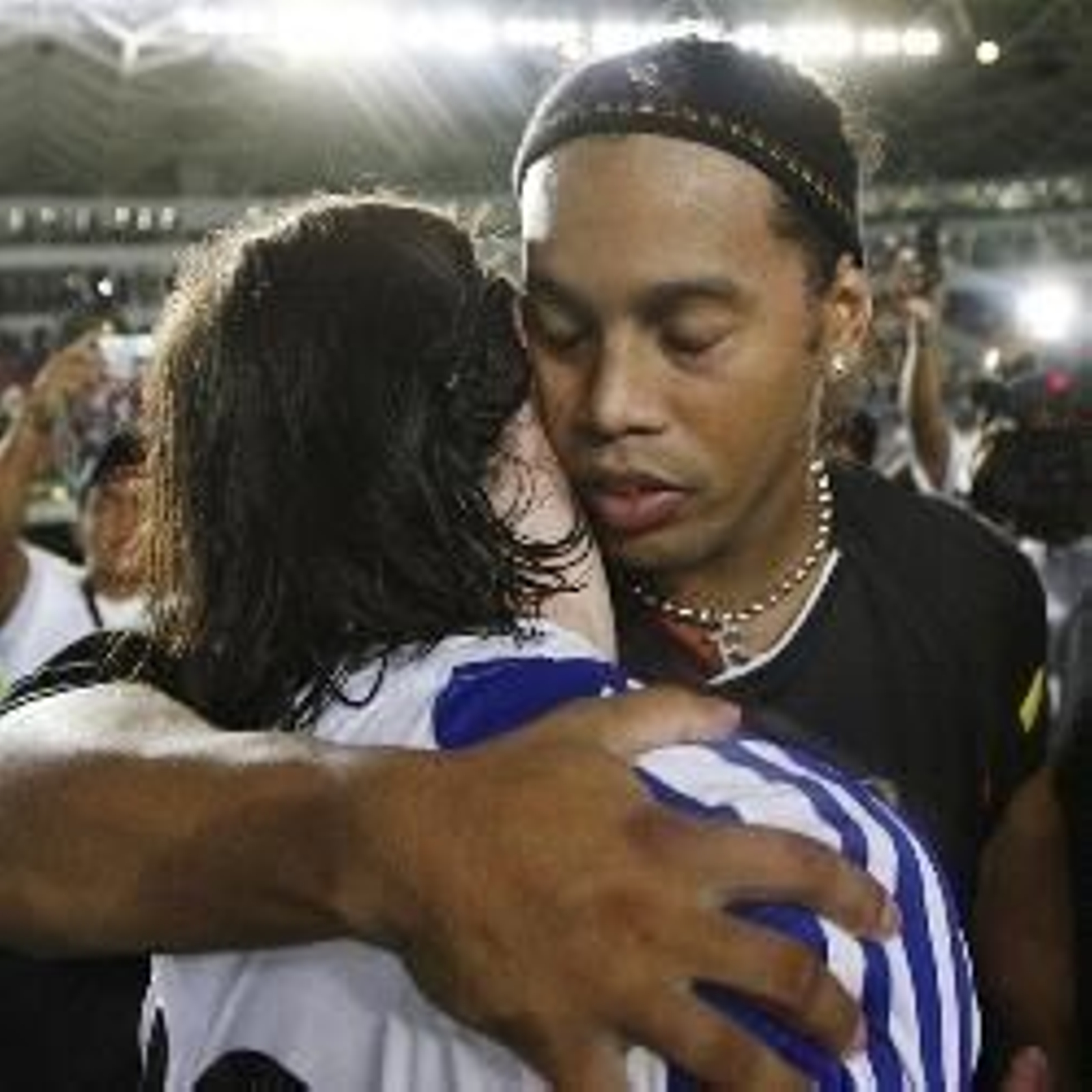 Los jugadores del FC Barcelona Lionel Messi y Ronaldinho (Foto: efe)