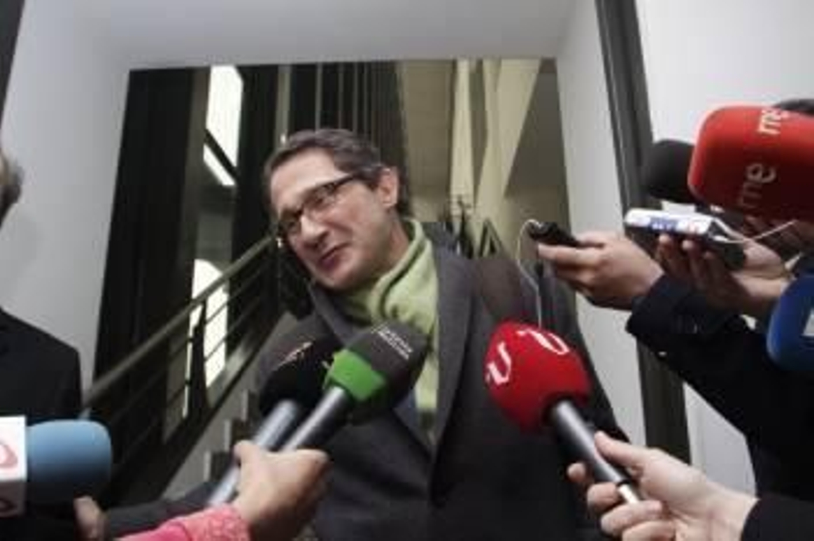 Conde Roa, al término de su declaración ante Pilar de Lara, el pasado 4 de marzo. (Foto: ELISEO TRIGO)