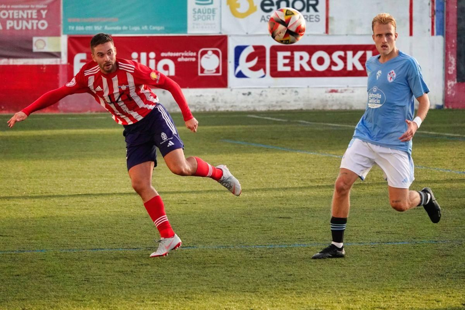 El vilagarciano José Rivera anotó el tanto celeste en el minuto 3.